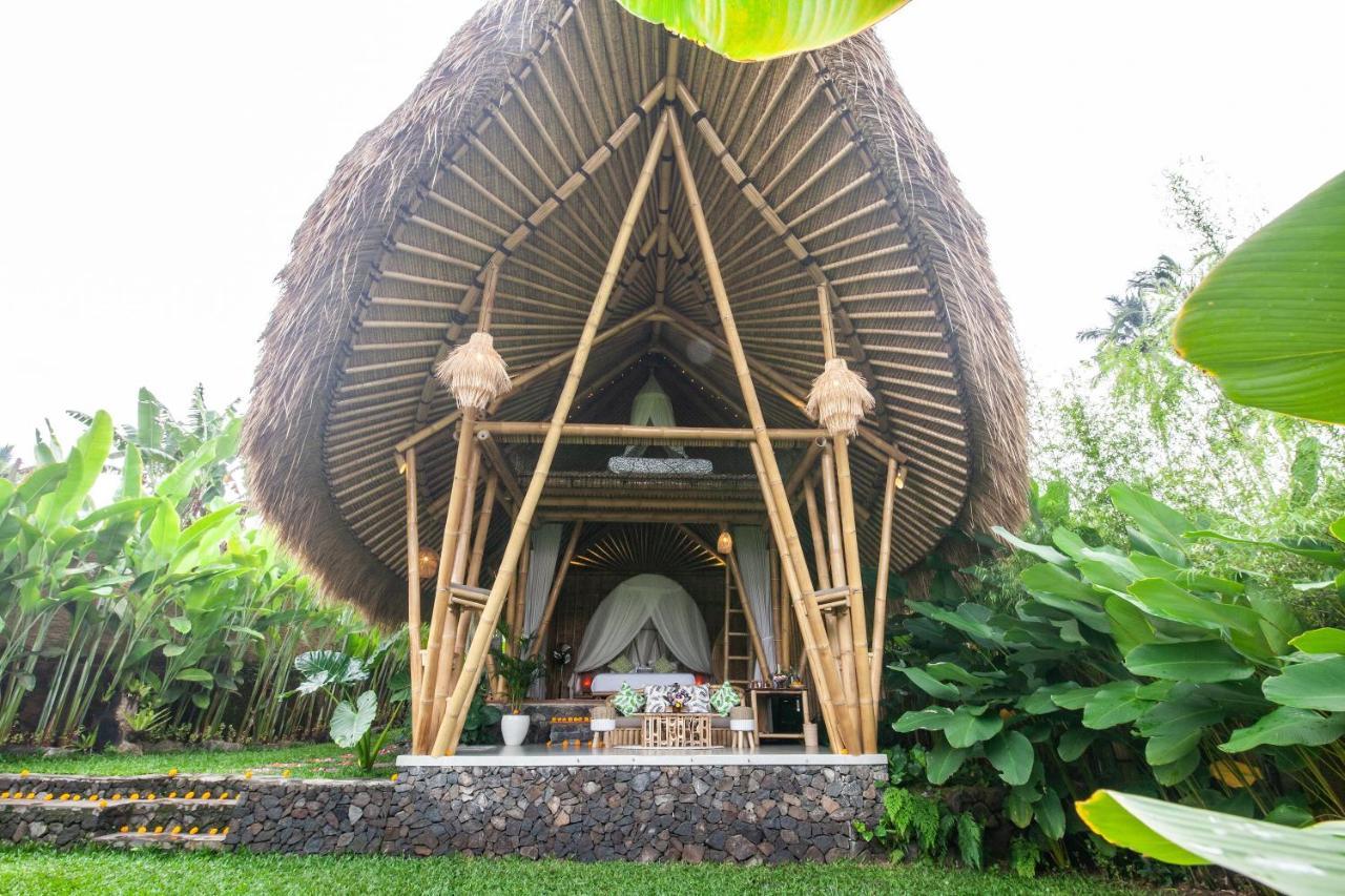 Вілла Balikayanas Bamboo House - Miggiell House Каранґасем Екстер'єр фото