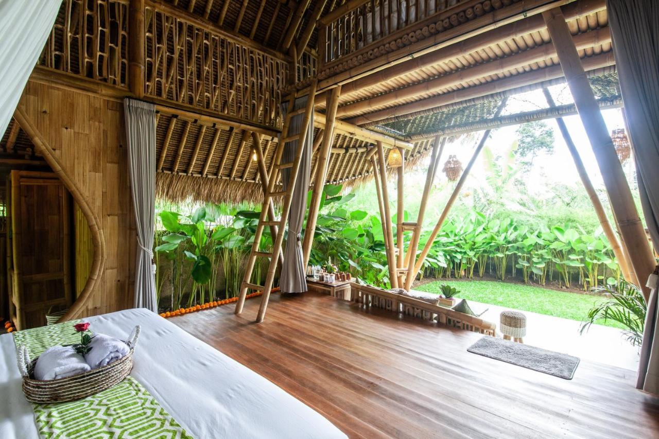Вілла Balikayanas Bamboo House - Miggiell House Каранґасем Екстер'єр фото