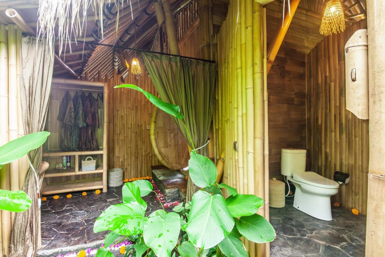 Вілла Balikayanas Bamboo House - Miggiell House Каранґасем Екстер'єр фото