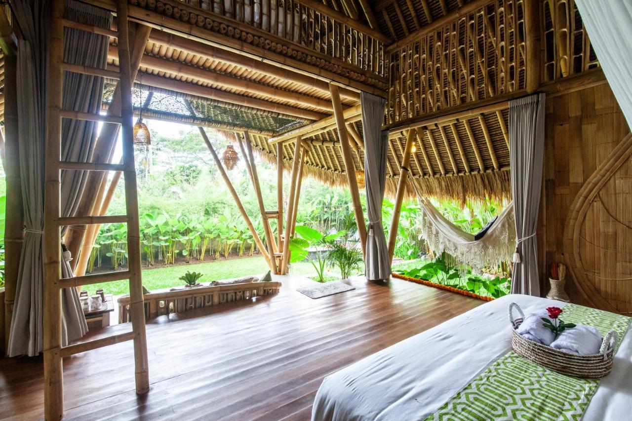 Вілла Balikayanas Bamboo House - Miggiell House Каранґасем Екстер'єр фото