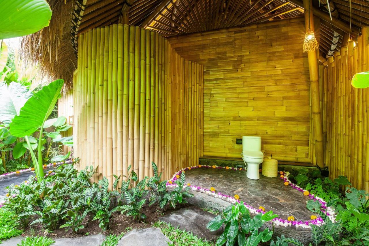 Вілла Balikayanas Bamboo House - Miggiell House Каранґасем Екстер'єр фото